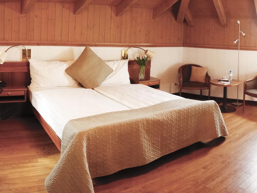 Boutique-Hotel Sonne Бремгартен Екстериор снимка