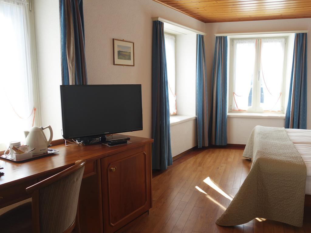 Boutique-Hotel Sonne Бремгартен Стая снимка