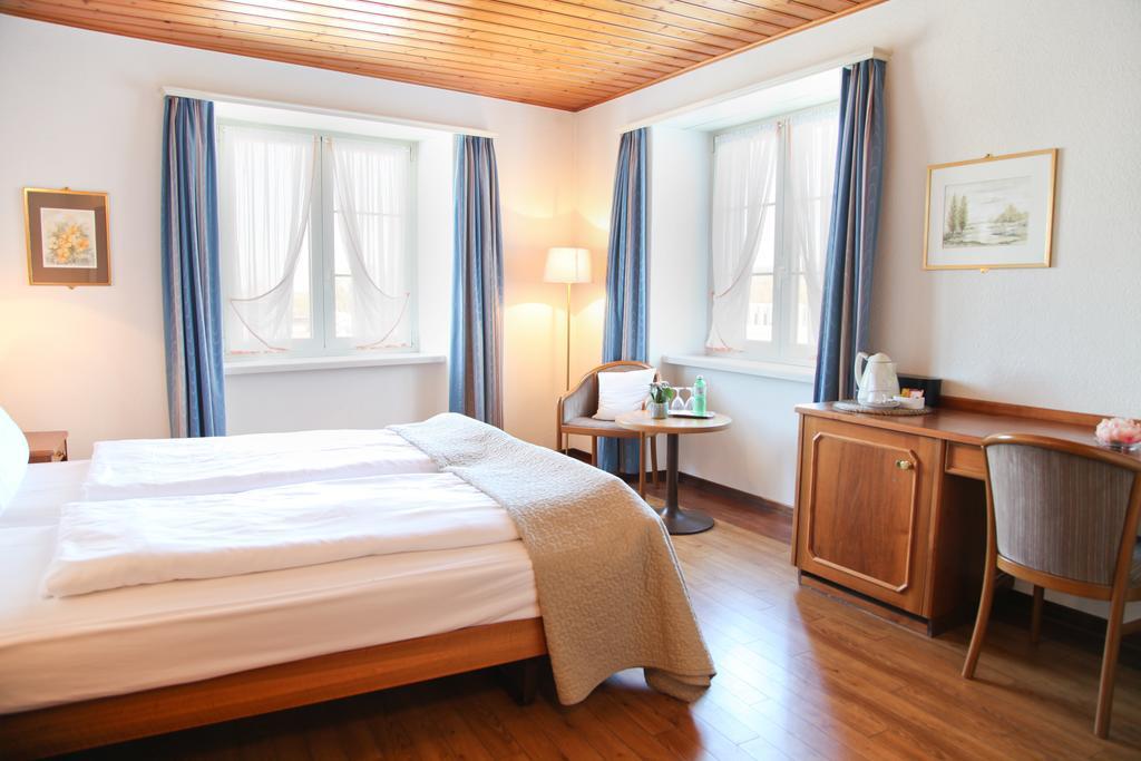 Boutique-Hotel Sonne Бремгартен Екстериор снимка
