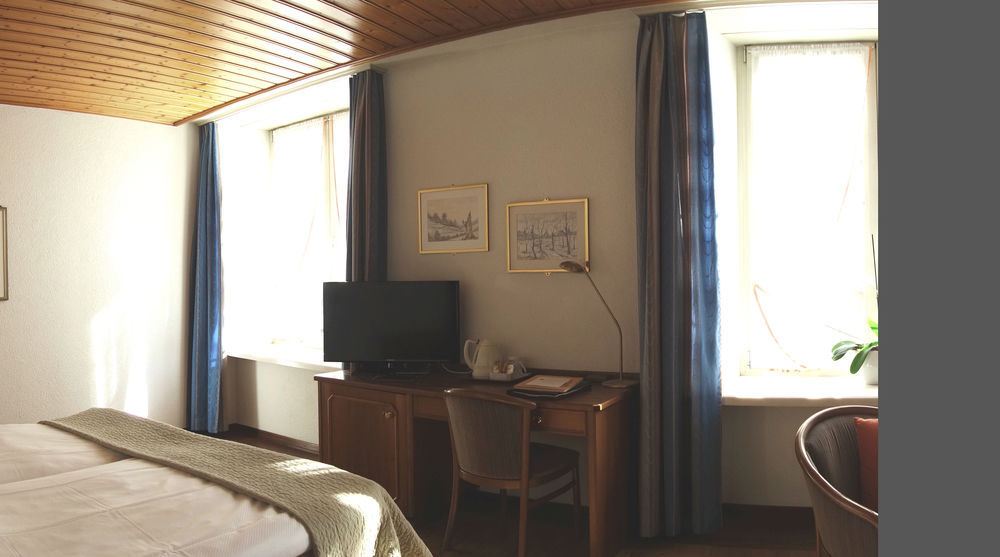 Boutique-Hotel Sonne Бремгартен Екстериор снимка